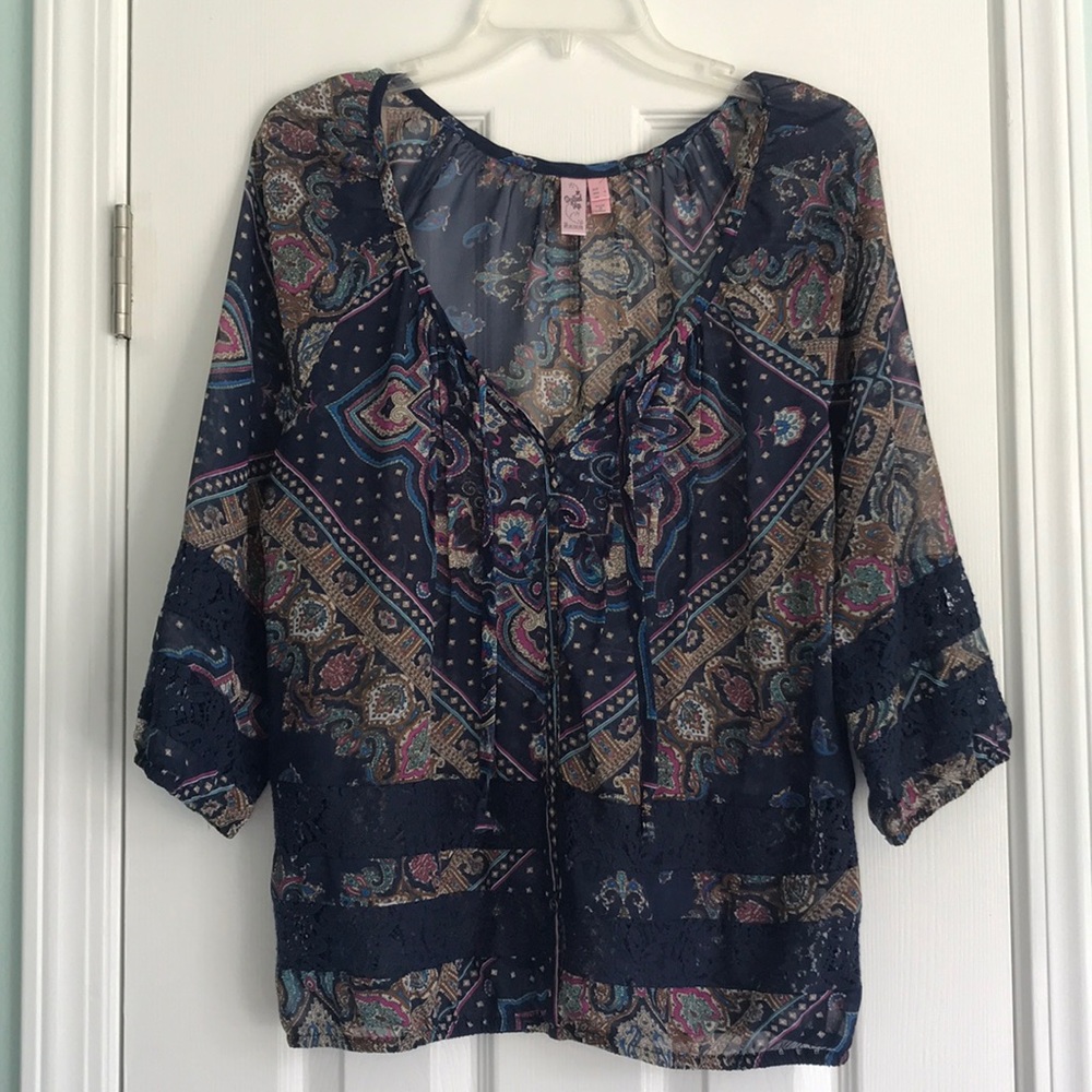 Blue Quarter Sleeve Top Size Large